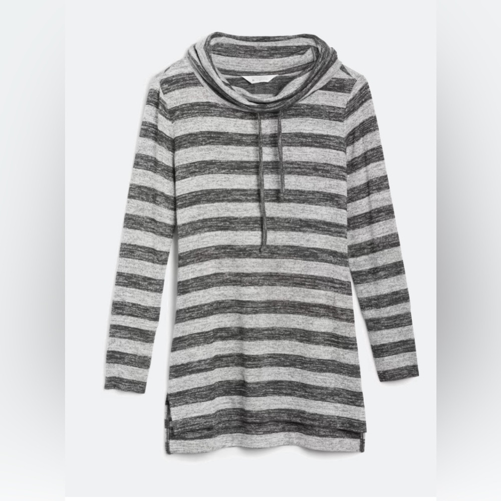 Olive & Oak | Lidy Cowl Neck Hi-Low Knit Top Gray Striped | Size Medium